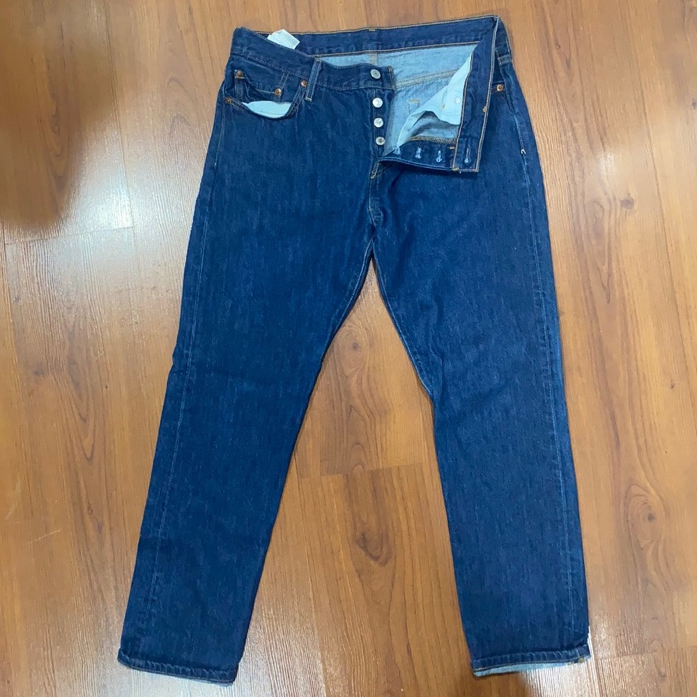 Levi 501CT Cropped Boyfriend Jean Size 29